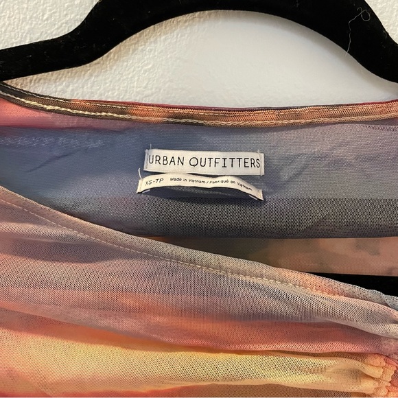 UO Shona Cinched Mesh Long Sleeve Top - Picture 5 of 6